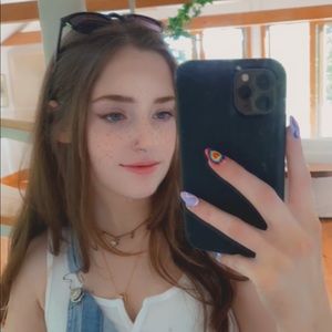 Meet your Posher, Jessica